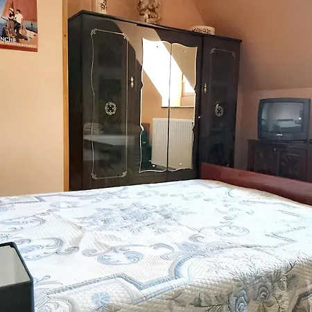 Prázdninový dům Maison Confortable A Avec Jardin